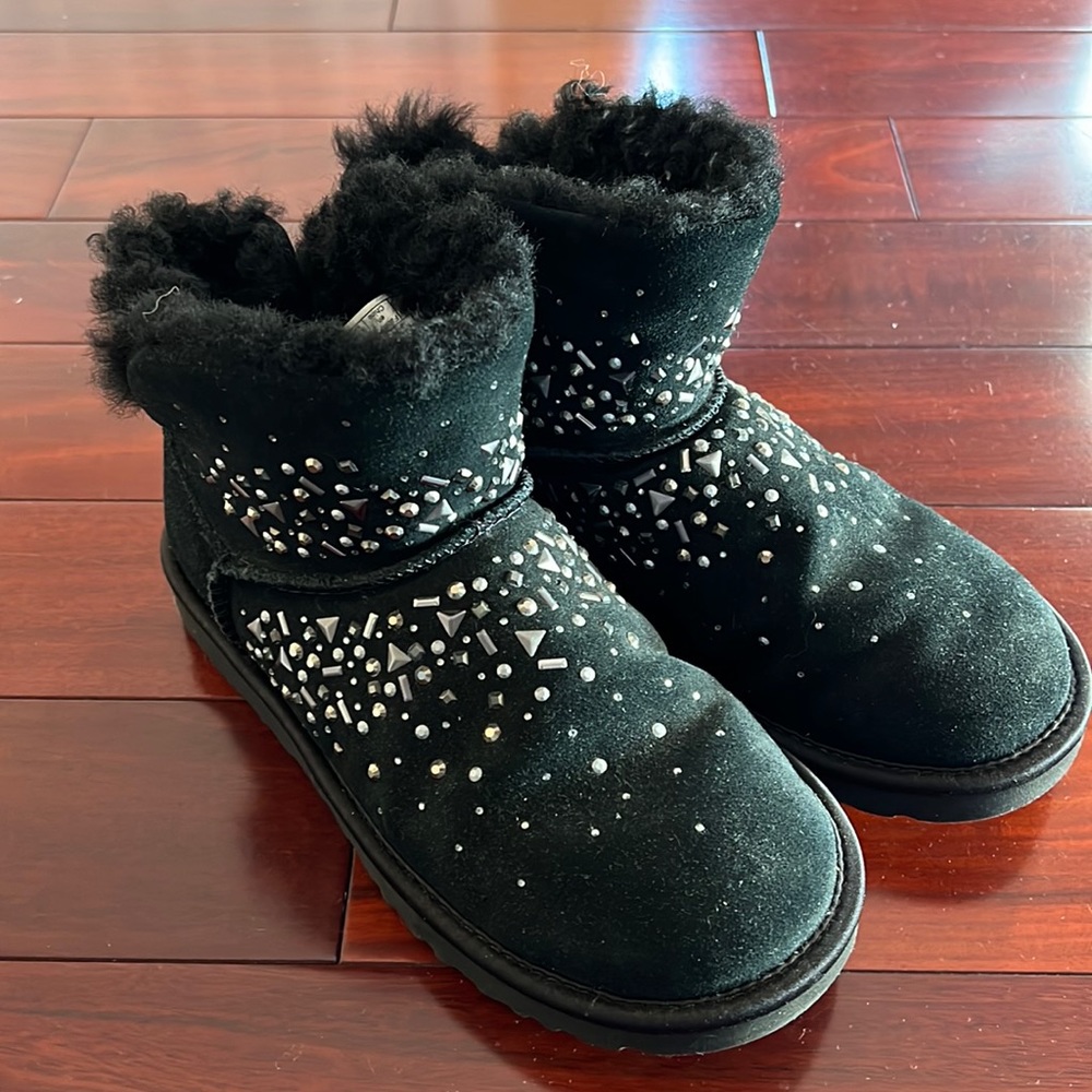 Ugg